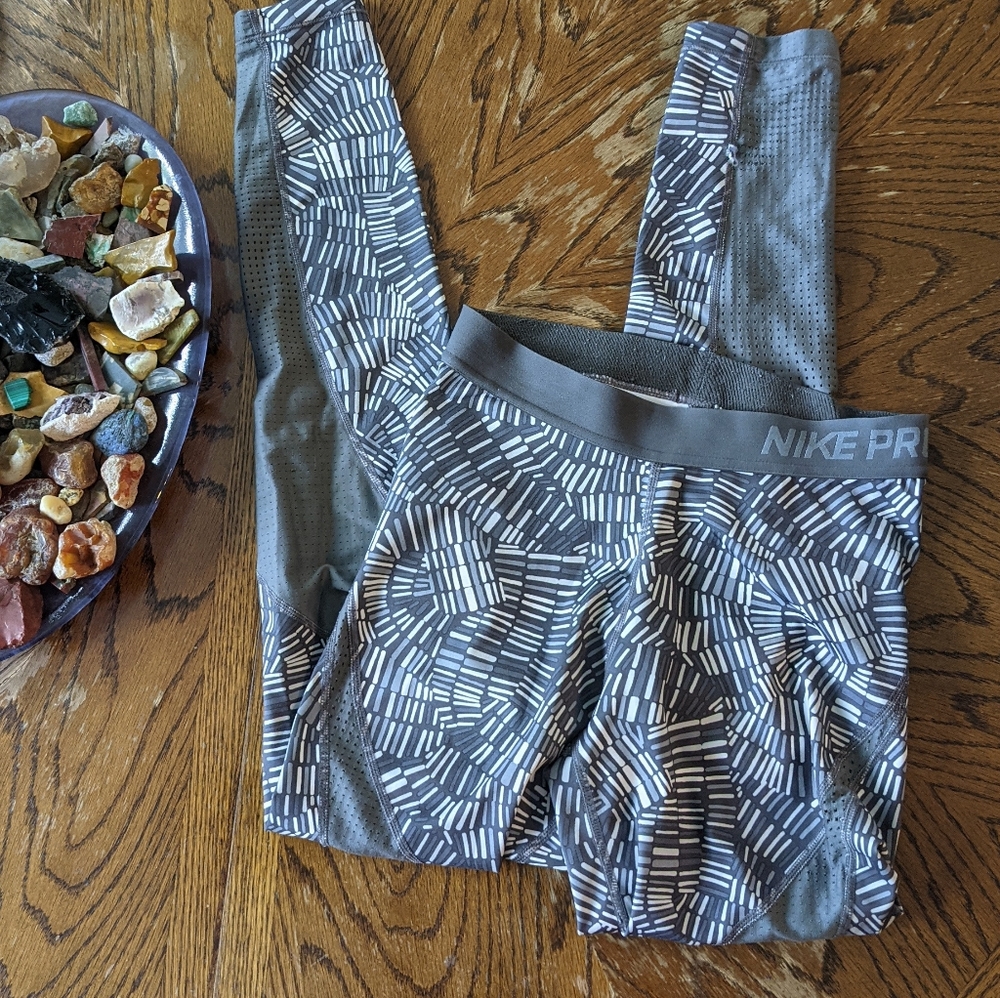 NIKE PRO Hypercool Dri-fit Tidal Printed Leggings